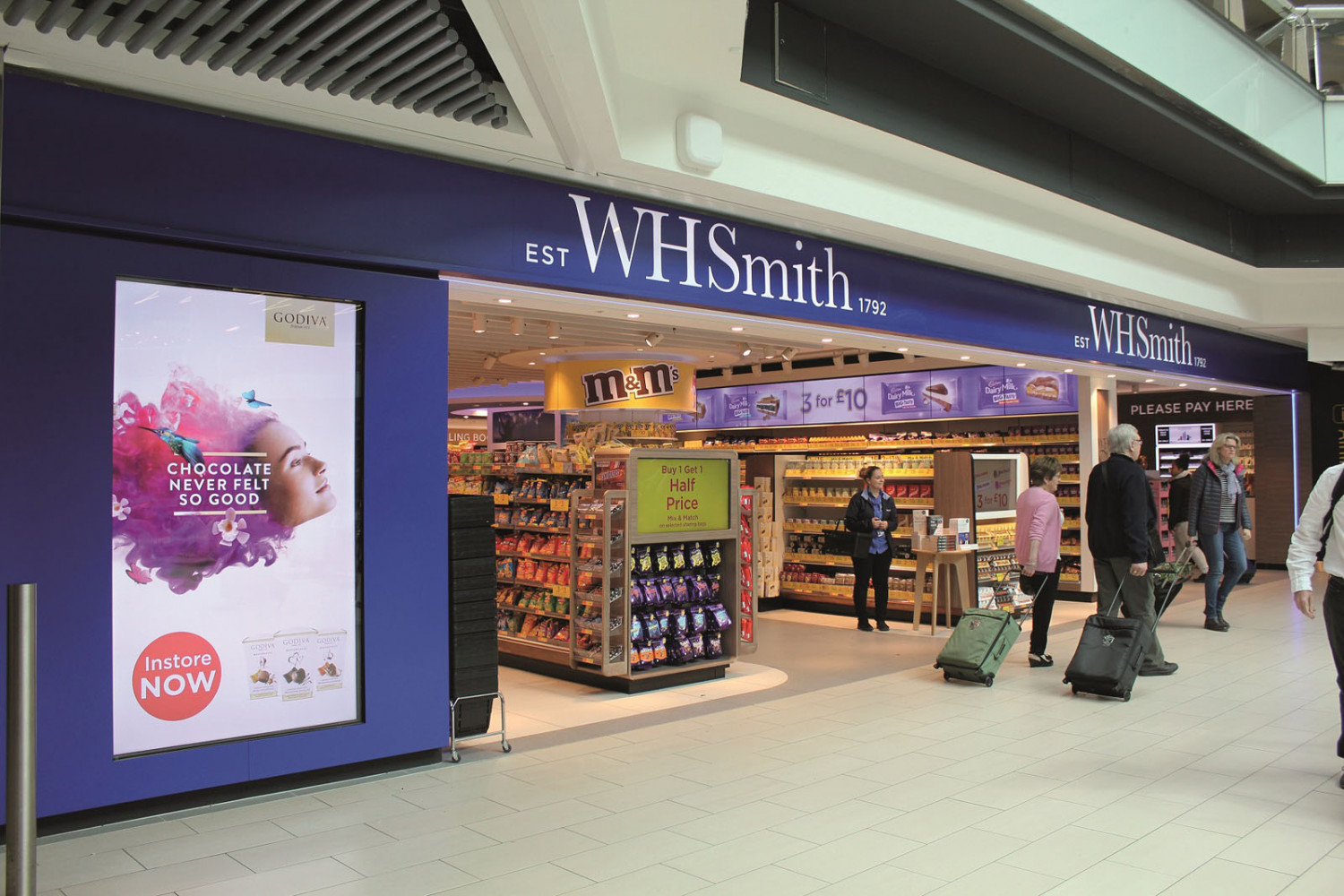 WHSmith Gatwick airport store front